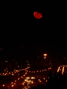 A red moon in honor of Halloween? Naomi's Photos